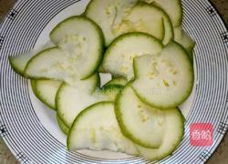 素炒西葫芦片的做法图解3