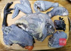 人参虫草花响螺胡萝卜乌鸡汤的做法图解3