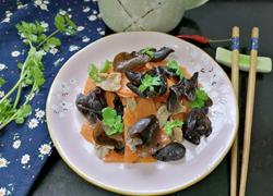 胡萝卜炒木耳