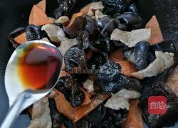 胡萝卜炒木耳的做法图解9