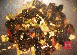 木耳炒香菇的做法图解13