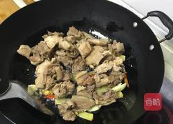 土豆烧鸡块的做法图解6