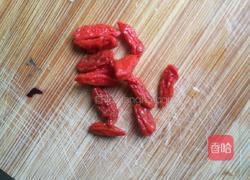 白菜片炒木耳的做法图解1