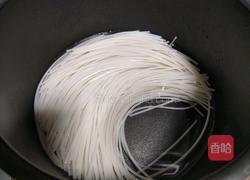 香辣米线的做法图解1