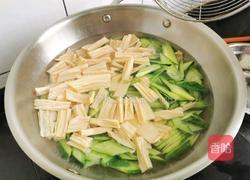 炝拌腐竹黄瓜的做法图解4