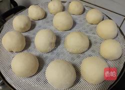 奶黄包的做法图解2