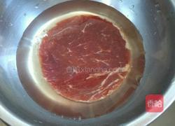 煎牛排的做法图解1