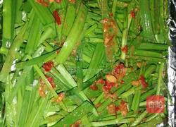 韮菜烤鱼片的做法图解2