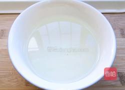 香酥小麻花的做法图解1