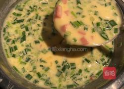 火腿肠葱花鸡蛋饼的做法图解7