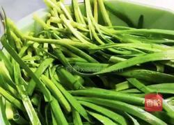 韭菜鸡蛋馅饺子的做法图解2