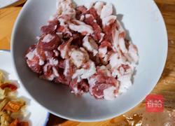 肉丝炒鱼面的做法图解2