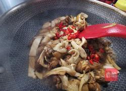 杏鲍菇鸡翅煲的做法图解7