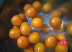 金桔糖水的做法图解1