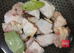 清水香菇鸡汤的做法图解3