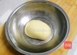 在家做个奶香味的小油条的做法图解2