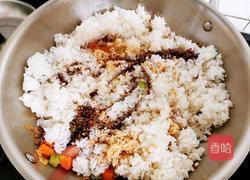 什锦酱油炒饭的做法图解5