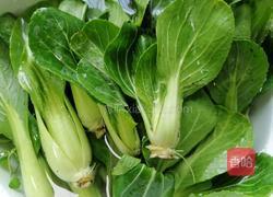 油菜炒虾仁的做法图解1