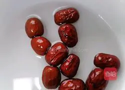 玉米渣粥的做法图解2