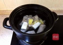 玉米排骨汤的做法图解4