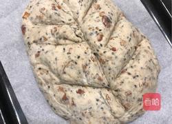 简单易做坚果欧包的做法图解6