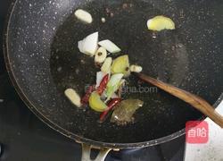 红烧鲫鱼的做法图解6