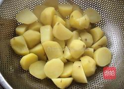 凉拌土豆的做法图解1