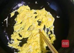 韭菜鸡蛋蒸饺的做法图解2