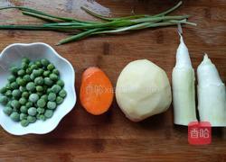 茭白土豆丁的做法图解1