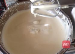 海绵杯子蛋糕的做法图解2