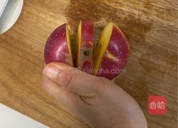 天鹅苹果的做法图解1