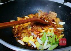 莲白回锅肉的做法图解6