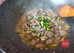 Illustration of how to make fried duck hearts with pickled vegetables 9