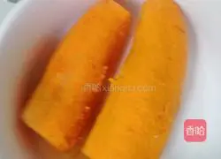 Illustration of how to make toast rolls 1