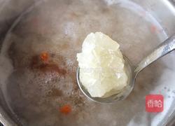 牛奶桃胶银耳羹的做法图解3