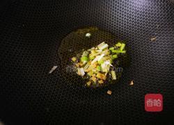 鸡蛋炒西红柿的做法图解4