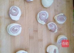 双色红豆包糖花卷的做法图解5