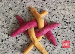 Illustration of how to make the steamed buns of Greedy Little Friend 3