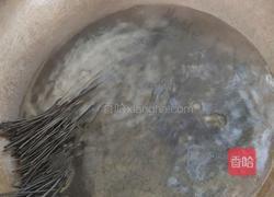 凉拌蕨根粉的做法图解2