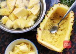 菠萝咖哩炒饭的做法图解2