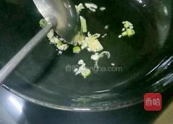 西葫芦炒鸡蛋的做法图解3