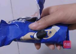 草莓奥利奥酸奶的做法图解2