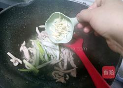 青椒肉丝玉子烧便当的做法图解3