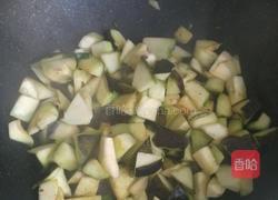 茄子炒青椒的做法图解8