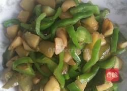 茄子炒青椒的做法图解11