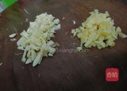 一只鸡吃法之一（鸡汤加➕炒鸡骨架）的做法图解7