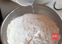 鲜香的传统韭菜盒子(零失败超详细)的做法图解2