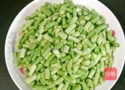 肉沫豆角蛋炒饭便当的做法图解2