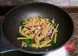 蒜苗炒香干的做法图解10
