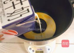 港式肠仔包的做法图解2